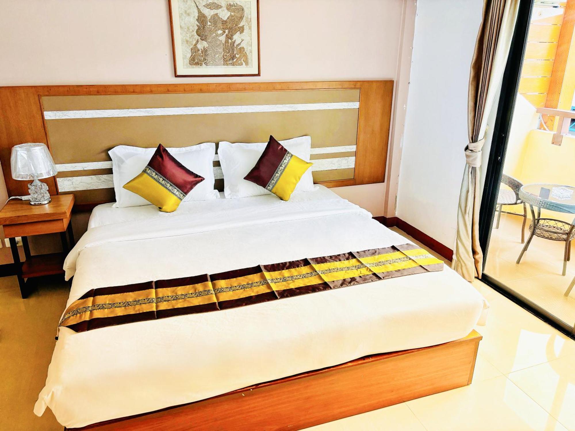 Aparthotel Patong Pool House Esterno foto