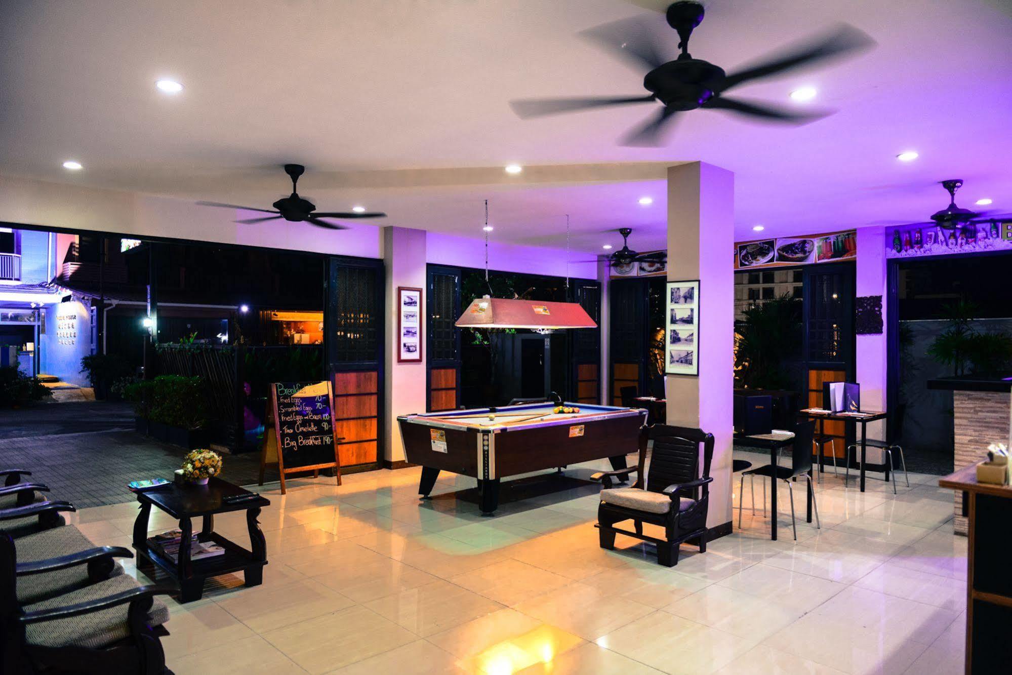 Aparthotel Patong Pool House Esterno foto