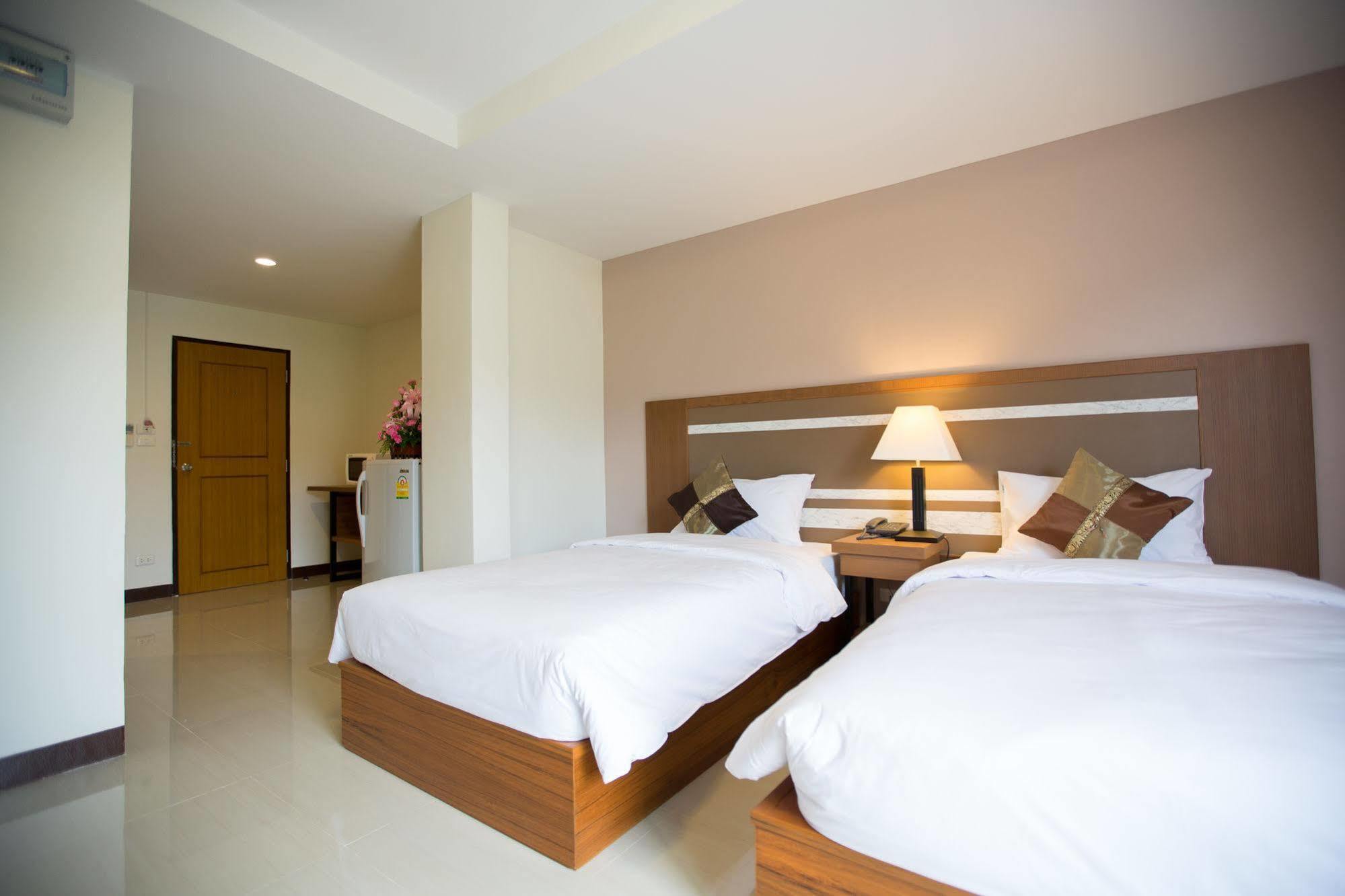 Aparthotel Patong Pool House Esterno foto